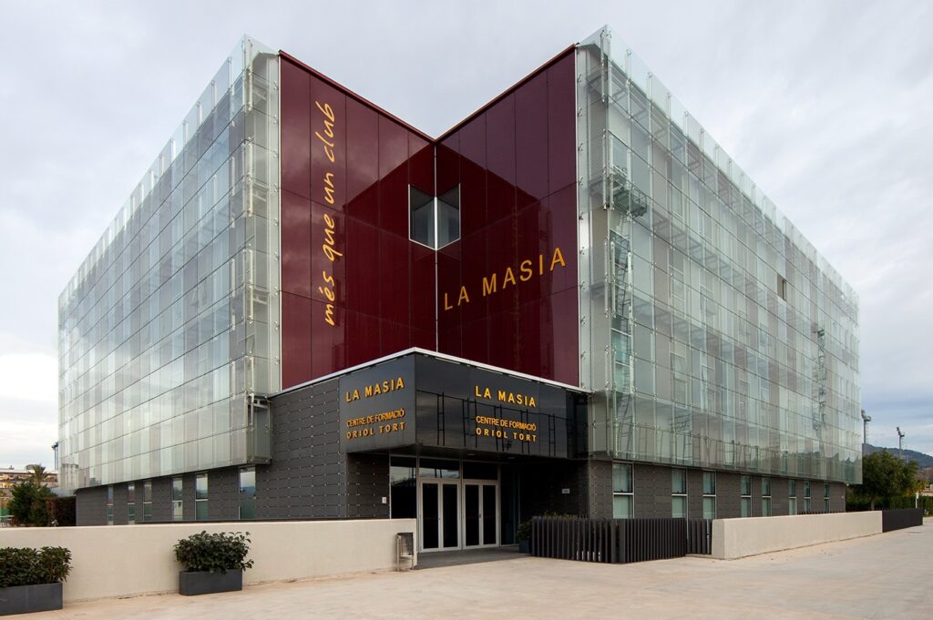 ラ・マシア(La Masia Centre de Formació Oriol Tort)外観