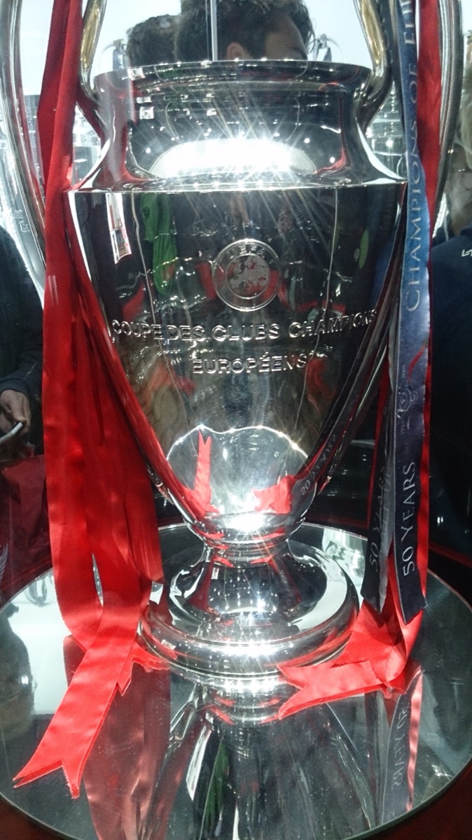 UEFAチャンピオンズリーグの優勝トロフィー